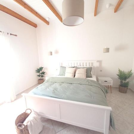 Manolia Apartments Ipsos Bagian luar foto